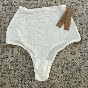 💕 SKIMS Undie 💕